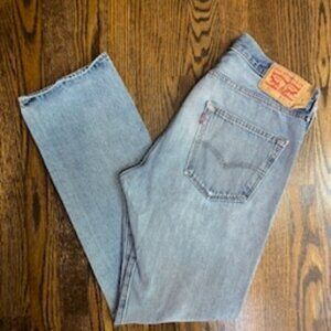 Levi's Light Wash Jeans